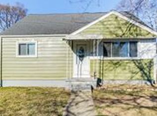 1062 Rambling Rd, Ypsilanti, MI 48198