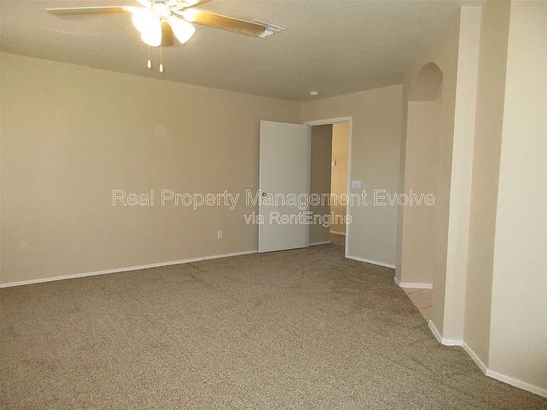 7418 W Eva St — Photo 15