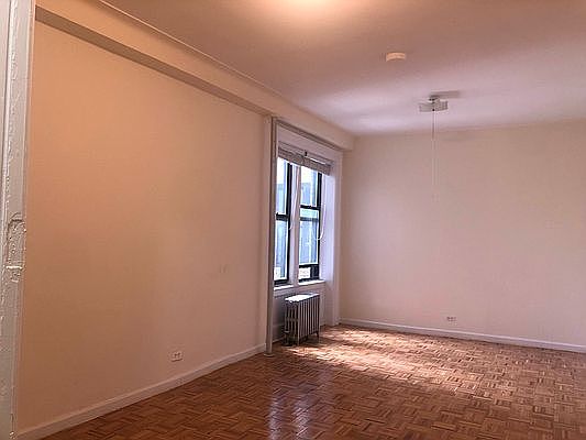 3rd image of 310 Convent Ave #47A