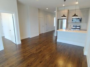5019 N Clark St #2S, Chicago, IL 60640