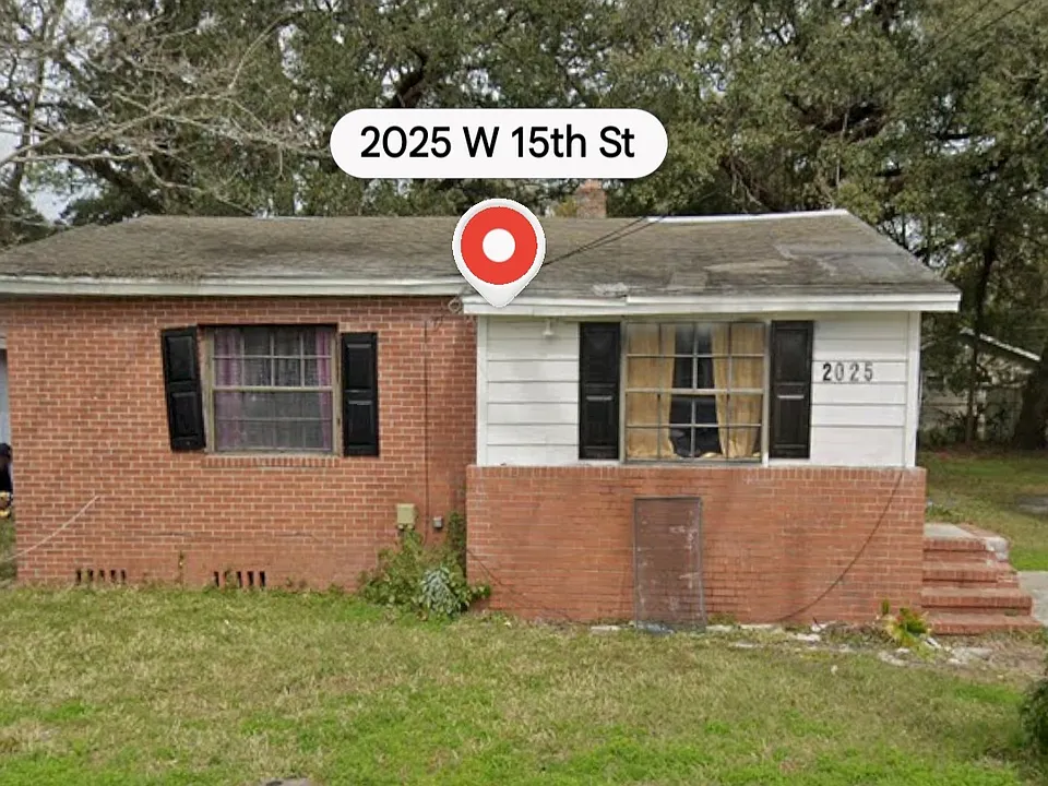 2025 W 15th St