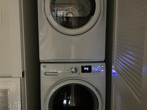 4th image of 0 N Broad St #301