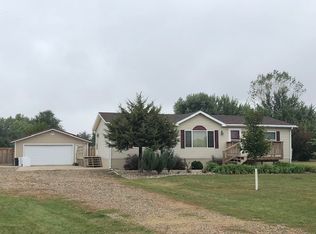 114 Robin St, Yankton, SD 57078