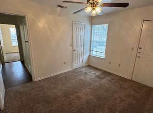 1108 Williams Ave APT C, Cleburne, TX 76033
