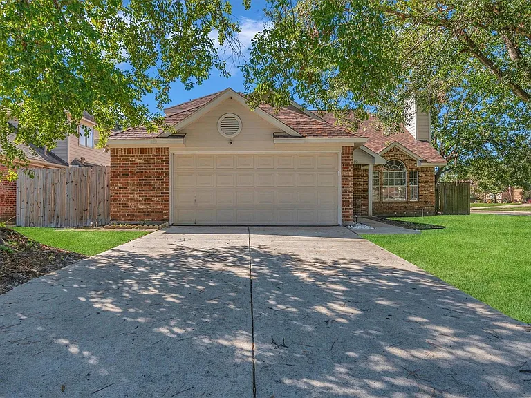 22919 Prairie Bird Ln — Photo 2