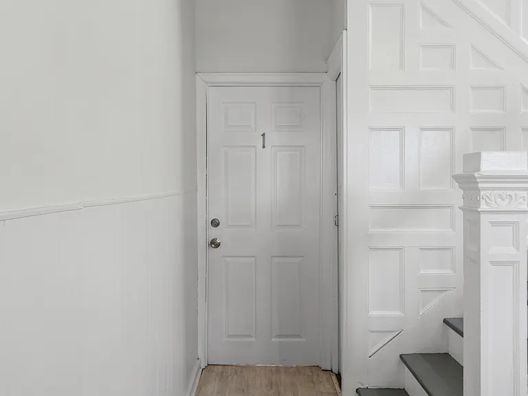 723 Taylor Ave #1 — Photo 24