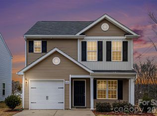 6004 Loy Ct, Charlotte, NC 28214