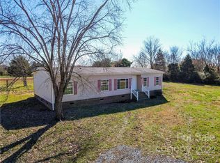142 Deadman Rd, Ellenboro, NC 28040