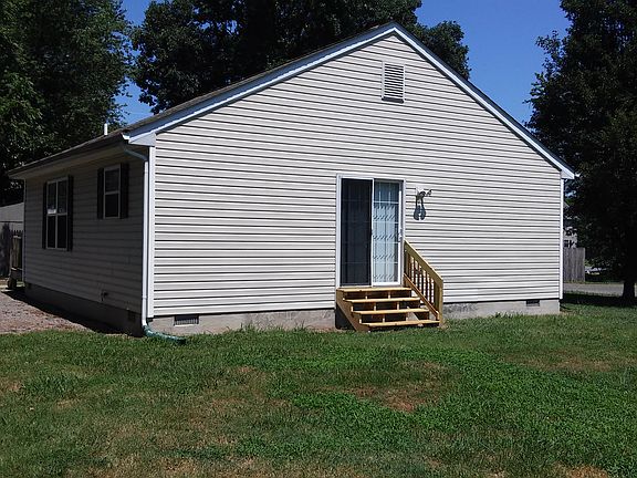 2nd image of 104 Stacey Dr
