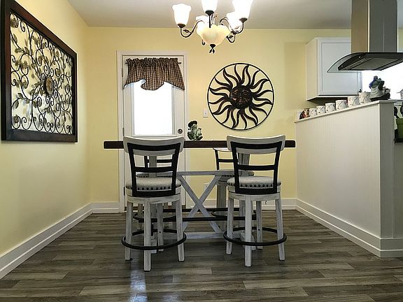 Farmhouse dining room 