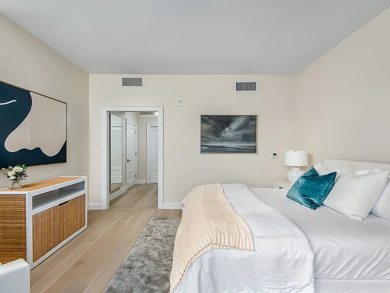 The Residences at Palisades Village — Photo 124