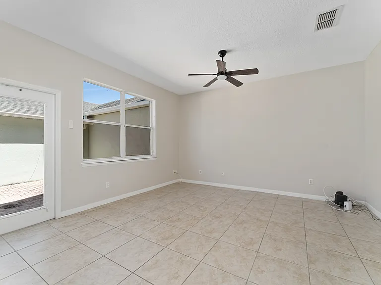 4510 Capital Blvd — Photo 7