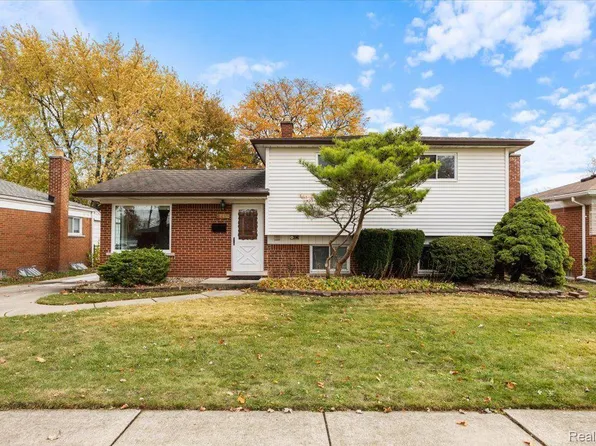 27350 Shelbourne Dr, Warren, MI 48088
