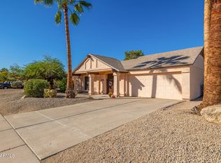 7736 W Cherry Hills Dr, Peoria, AZ 85345