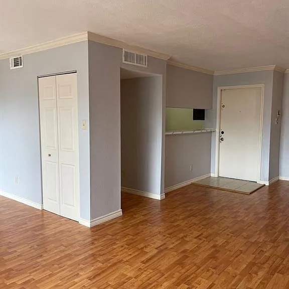 2820 S Bartell Dr #24 — Photo 1