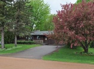 715 Kuntz Dr, Maple Plain, MN 55359