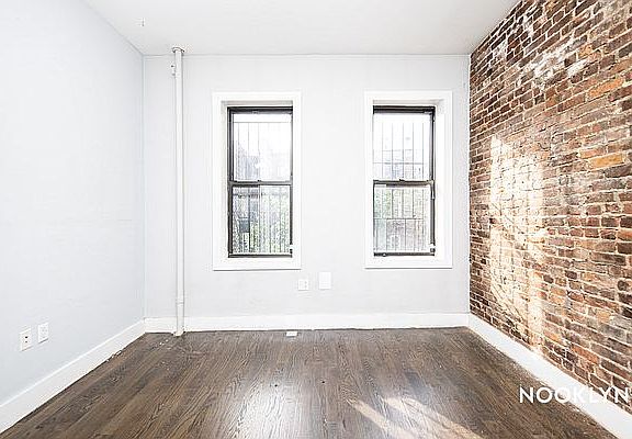 3rd image of 261 Stanhope St APT 3L