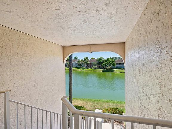 4th image of 13770 ONEIDA Drive #D2