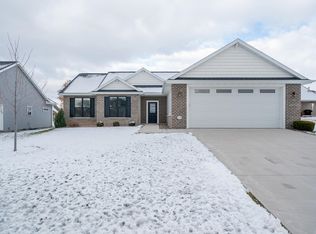 3004 Georgetown Pl, Menasha, WI 54952