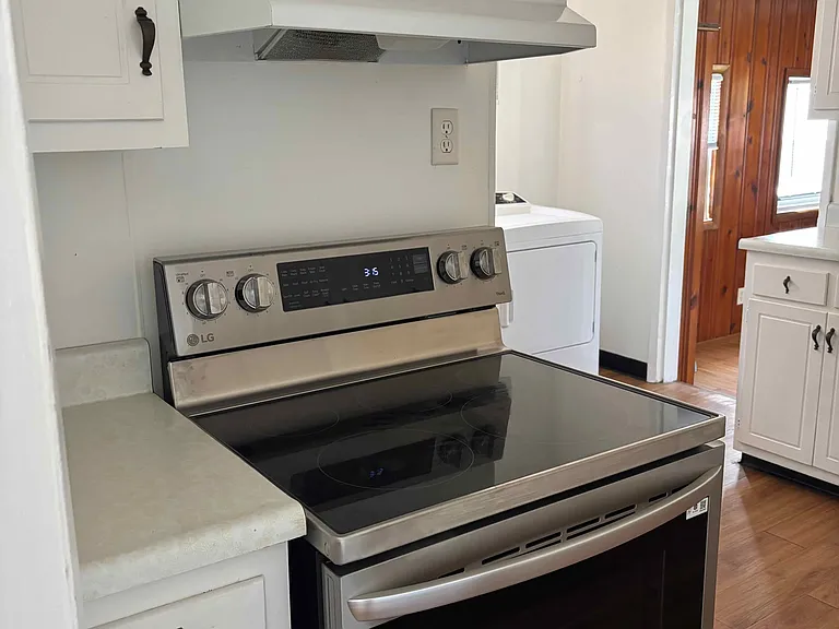 1822 N Irvington Ave — Photo 6