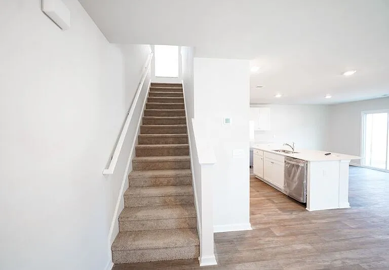 112 Red Admiral Ln — Photo 5
