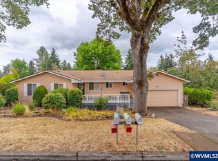 1065 Reserve St, Silverton, OR 97381