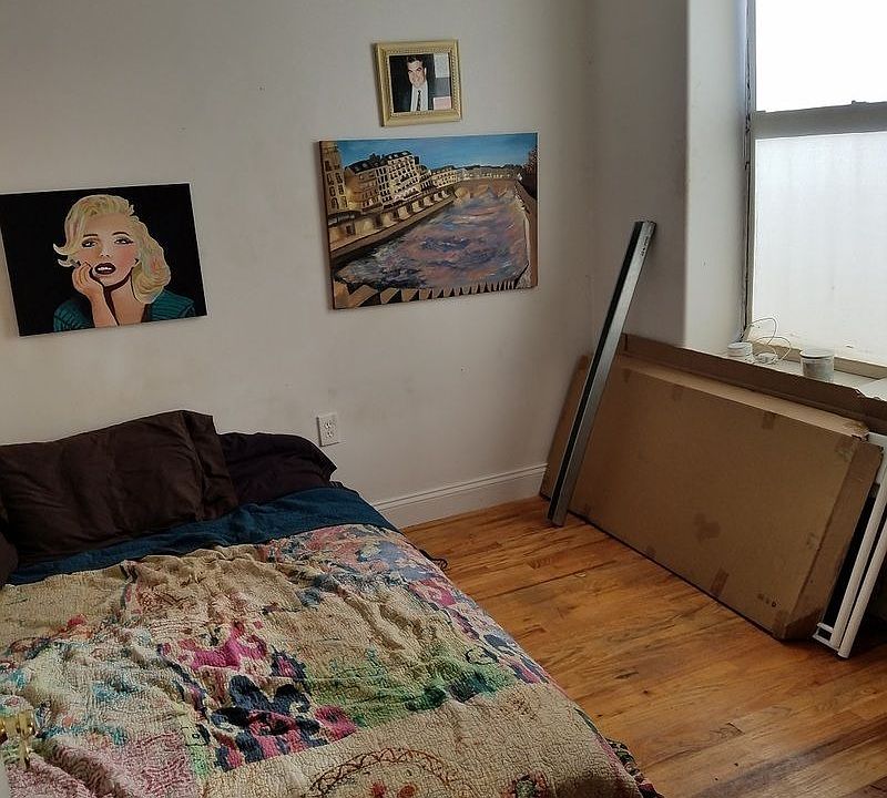 2nd image of 196 Graham Ave APT 2F