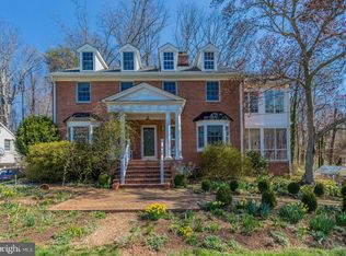 3905 N Dumbarton St, Arlington, VA 22207