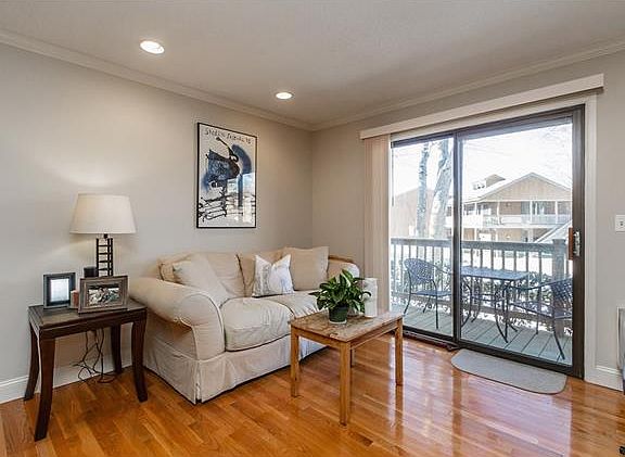 4th image of 62 Riverview Dr