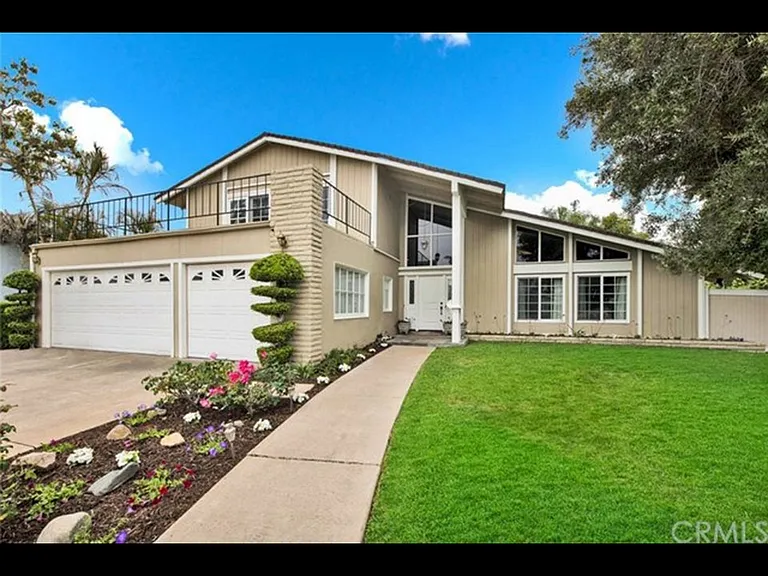 13521 Carroll Way — Photo 1