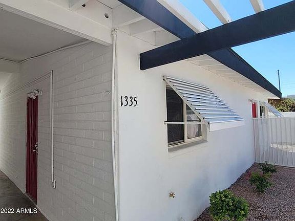 2nd image of 1335 W Garden Cir #1335