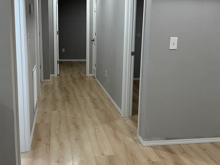 2717 E 32nd St #4 — Photo 17
