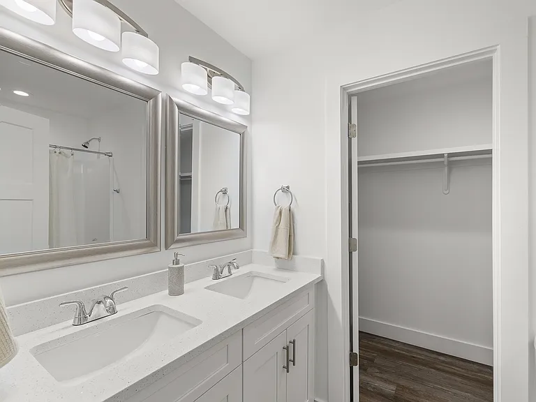 1028 Venice Blvd #B — Photo 22