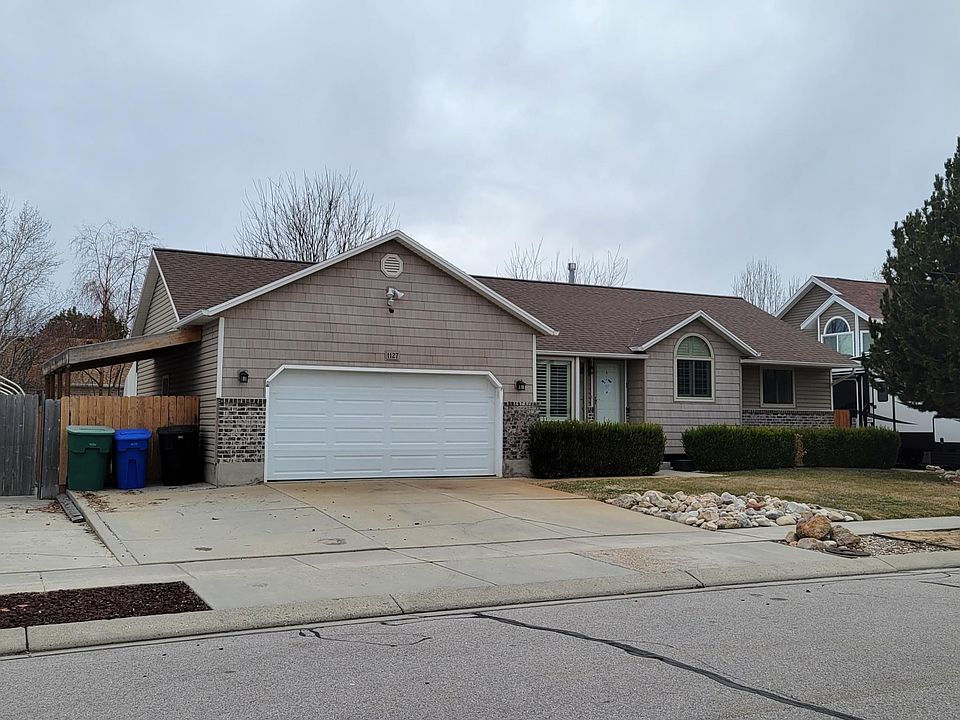 1st image of 1127 W Meadow Glen Way