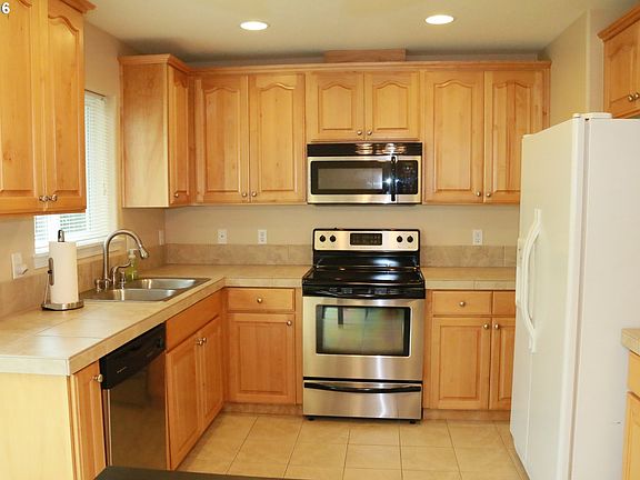 2nd image of 4000 NE 109th Ave Unit 118