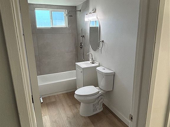 2nd image of 1608 Alviso St