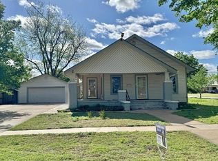 411 N 5th St, Marlow, OK 73055