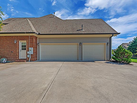 4th image of 11854 Abners Ridge Dr