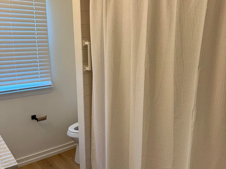 210 N Surrey Ave — Photo 10