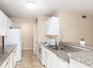 10835 Braes Bend Dr, Houston, TX 77071