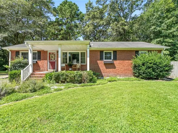 2827 Lambert Trl, Chesapeake, VA 23323