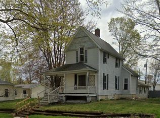 309 W Pine St, Topeka, IN 46571