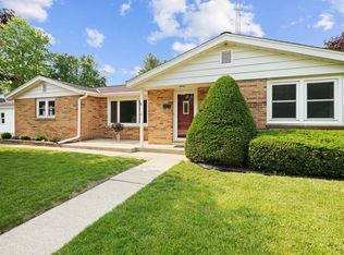 324 E Market St, Burlington, WI 53105