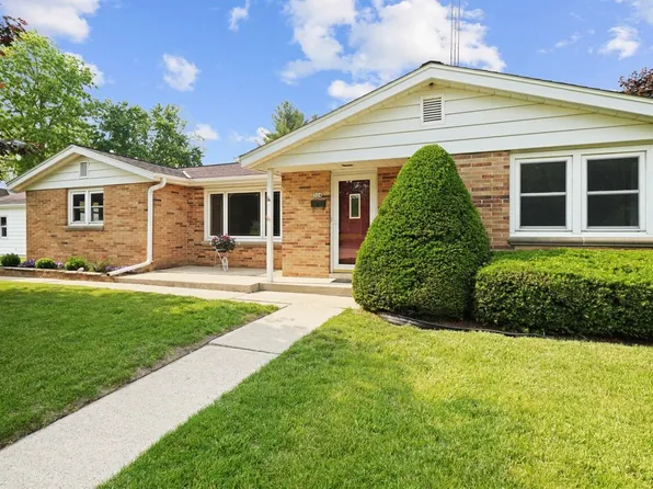 324 East Market STREET, Burlington, WI 53105