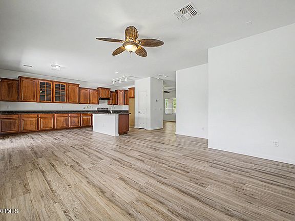 4th image of 7013 W BEVERLY Road