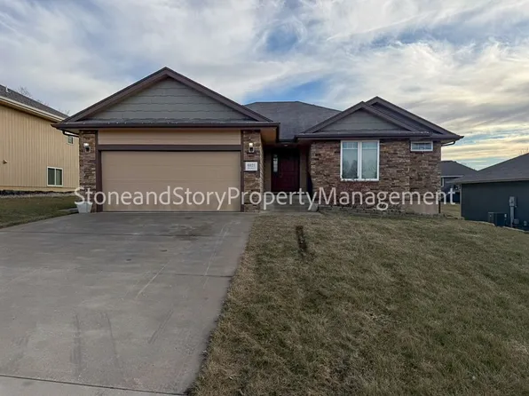 6021 SW 44th St, Topeka, KS 66610