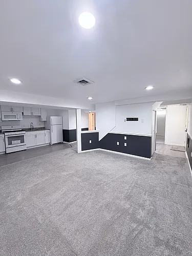 25 Greenview Ave #BASEMENT Photo 1 25 Greenview Ave #BASEMENT Photo 1
