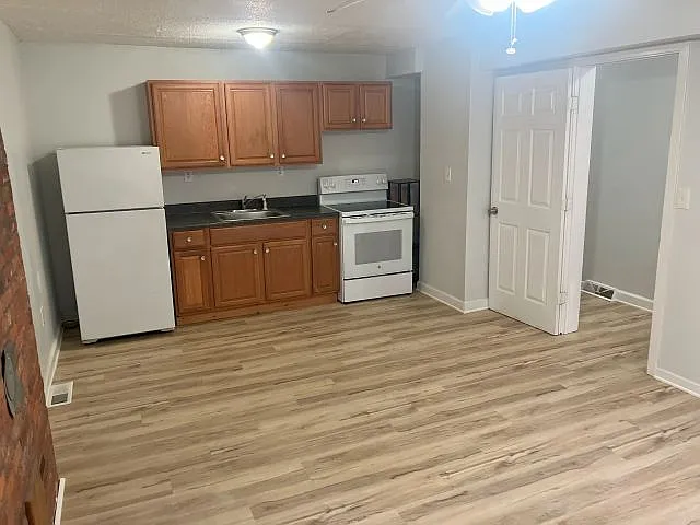 145 Bradley St #G — Photo 9