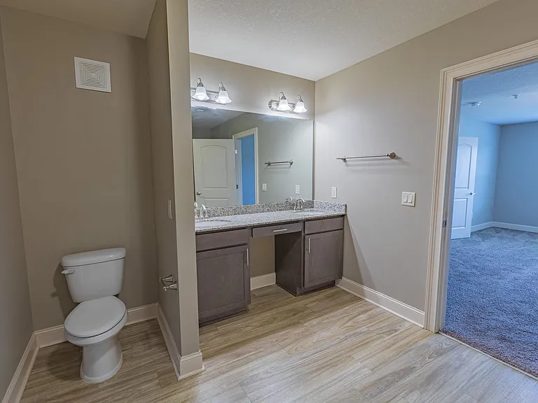 Parkside Grand — Photo 16