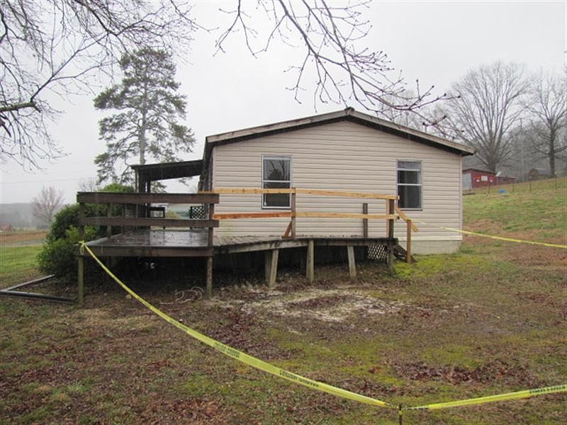 2nd image of 692 County Road 135